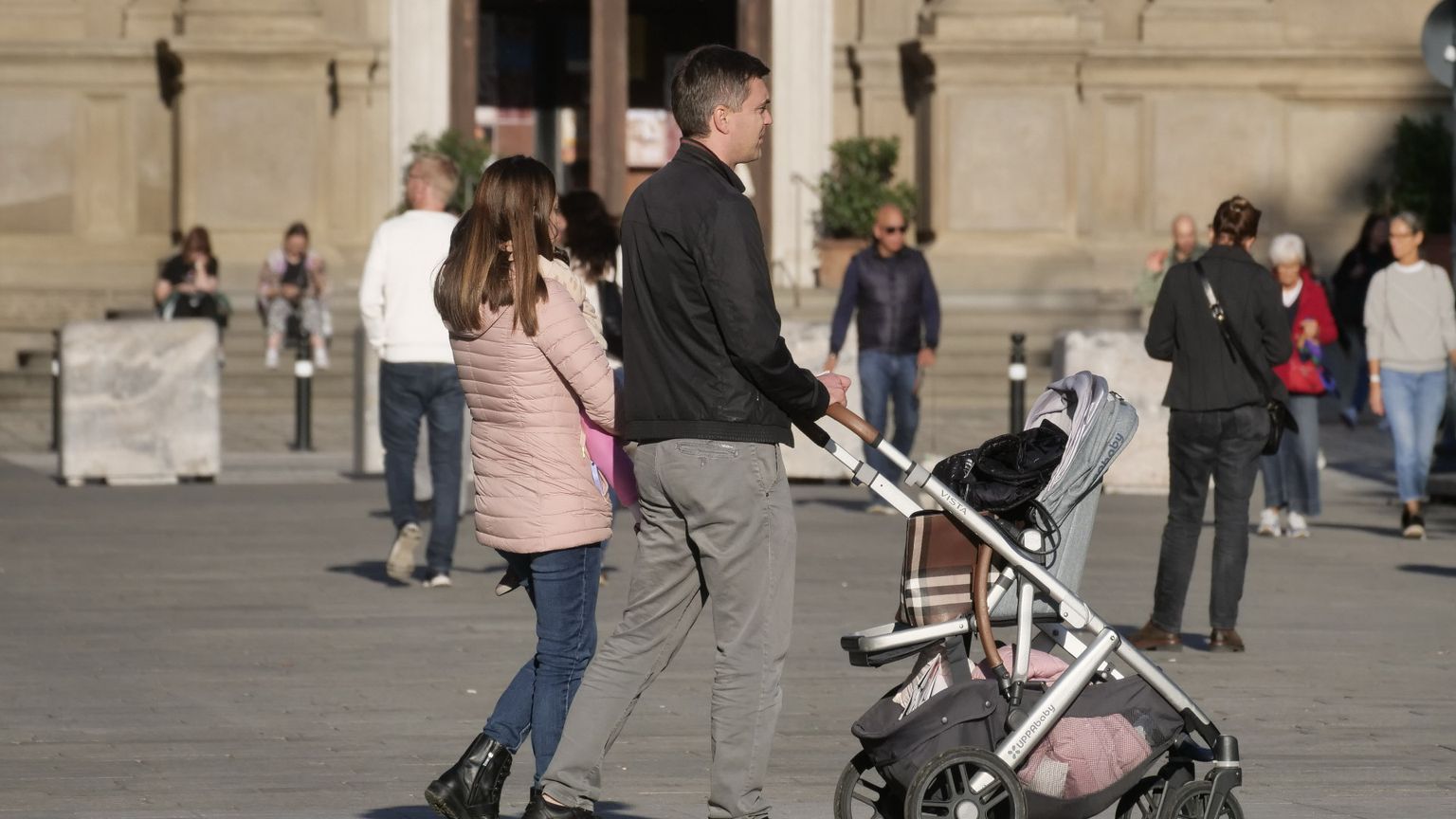 L'Europa toglie i fondi alle associazioni familiari cattoliche
