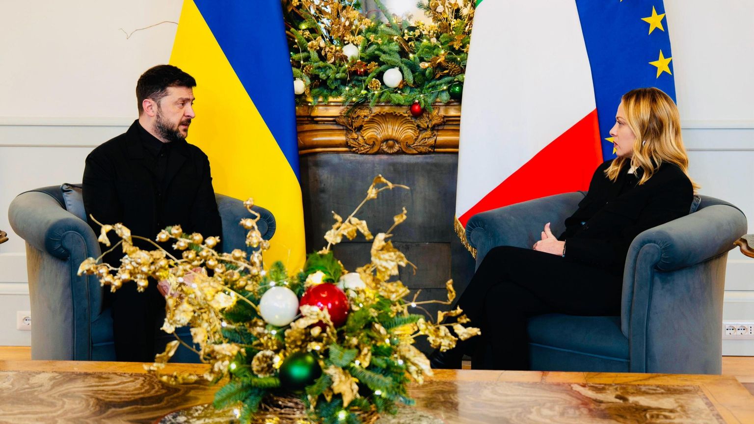 Zelensky incontra Meloni: «Mi fido di lei». Il Governo cerca un ruolo da facilitatore