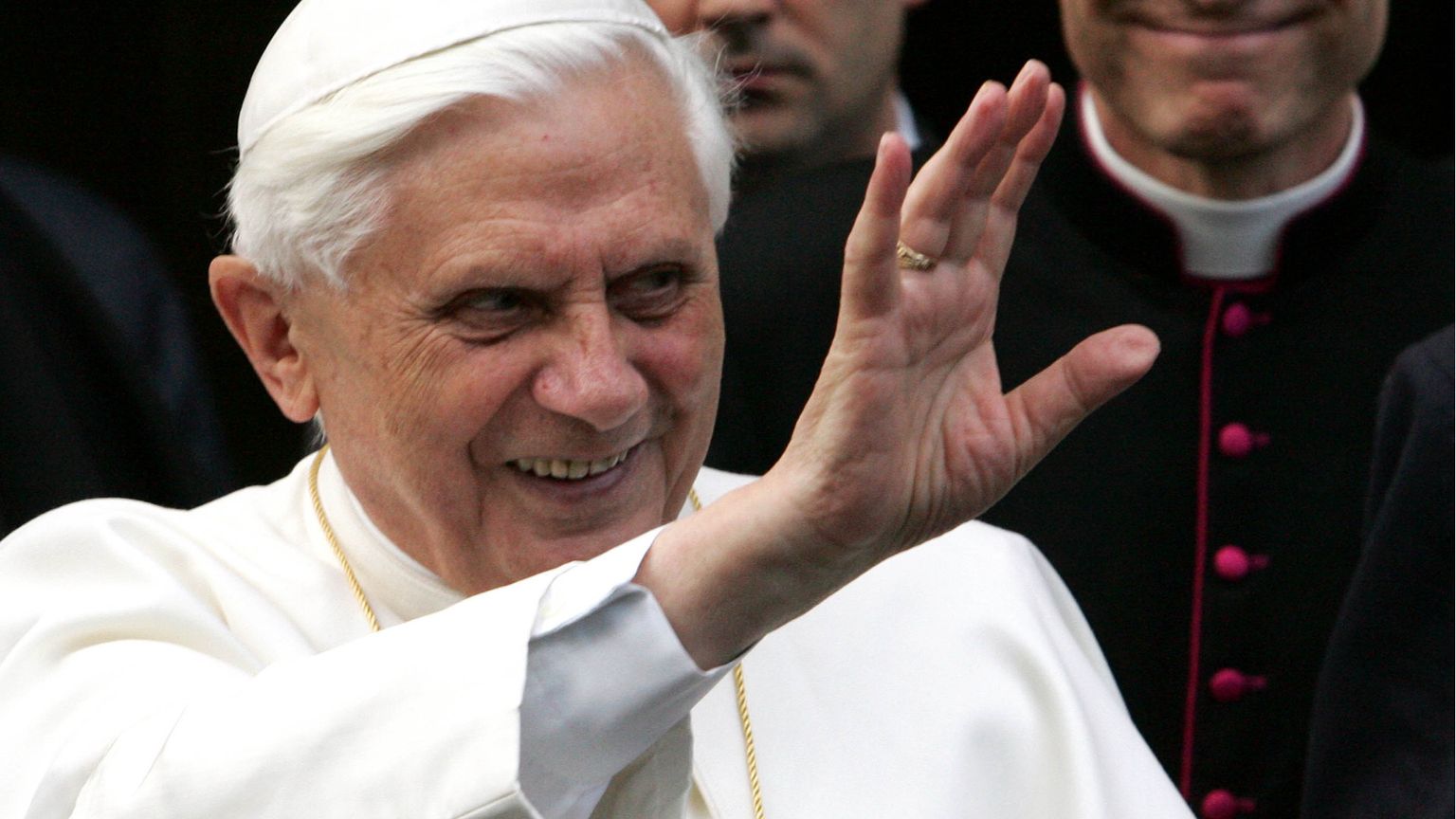 Nell'omelia inedita di Benedetto XVI la pazienza di Dio e l’albero della Chiesa