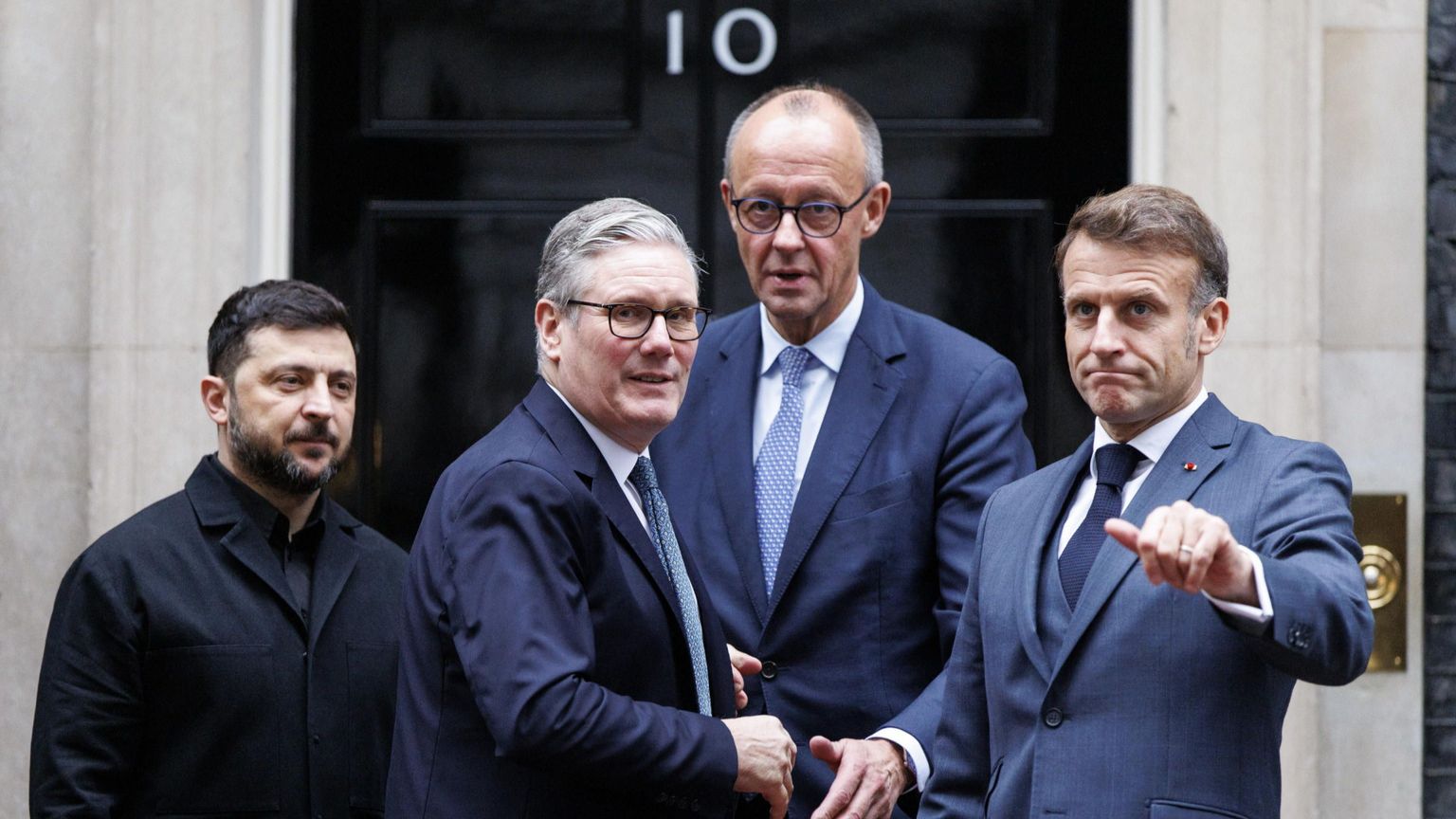 Per l'Ucraina una "tregua di Natale" e una pace alla coreana: a che punto sono le trattative