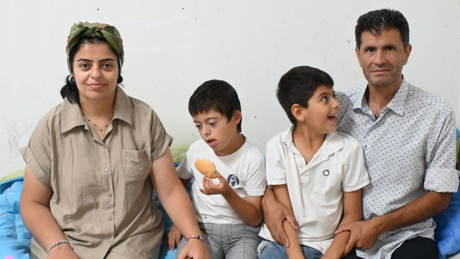 La famiglia di S. e J., originari del Nord dell’Iraq, insieme ai figli di 11 anni e di 8