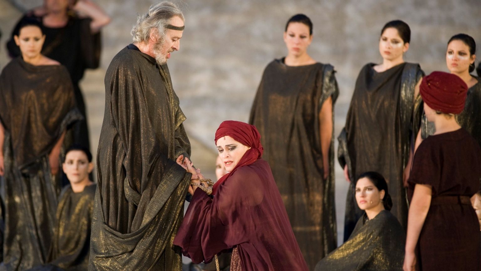 Dobbiamo diventare tutti attori per tenere in vita l'umano