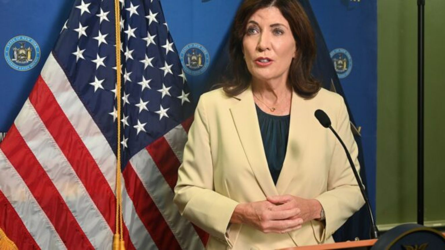 New York, Dolan e Hicks contro la nuova legge sul suicidio assistito