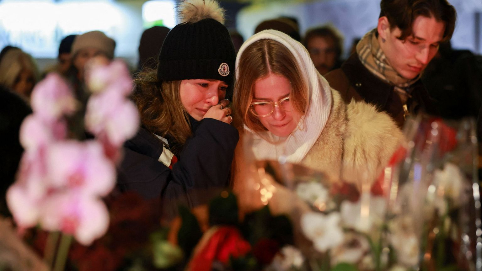 Contatti con la polizia cantonale, consolati e unità di crisi: ecco chi contattare su Crans-Montana