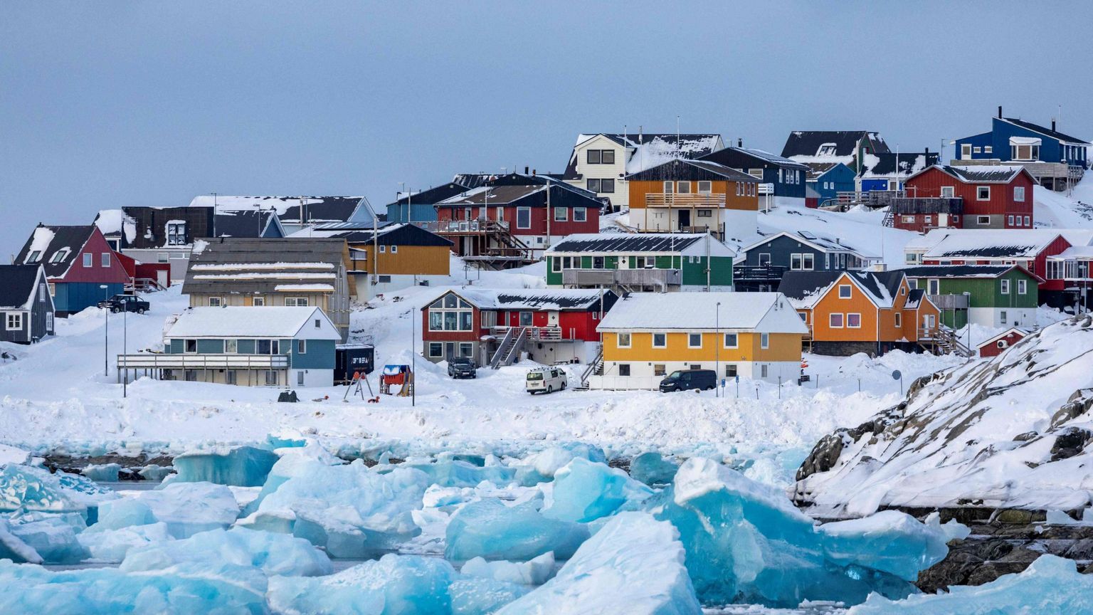 Rotta artica, zaffiri, terre rare: ma quanto vale davvero la Groenlandia?