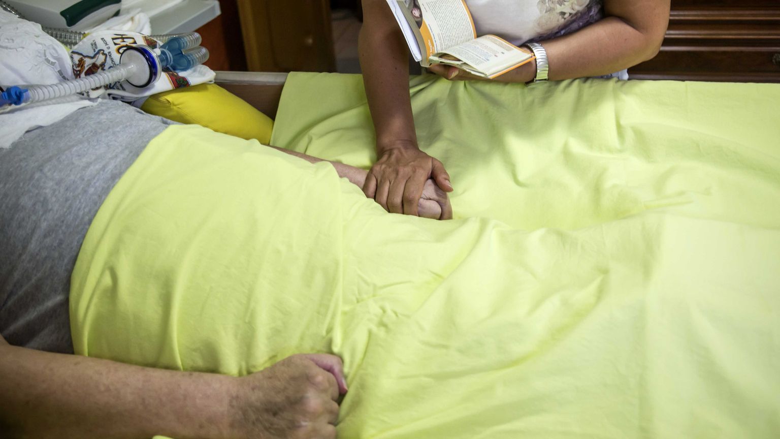 Possiamo imparare ogni giorno come stare accanto a chi muore