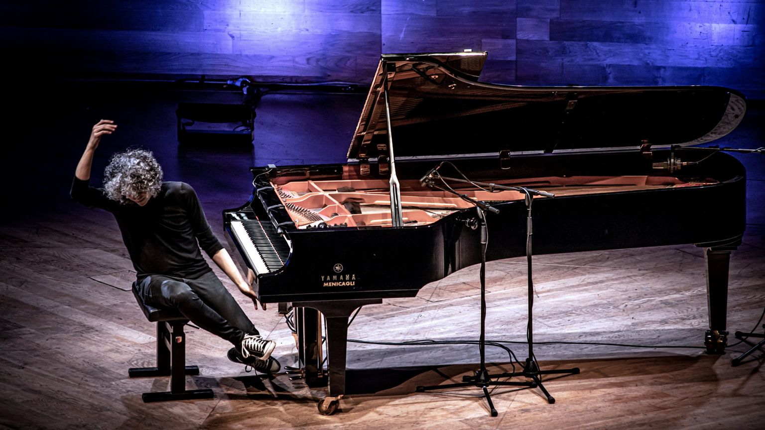 Giovanni Allevi in tour: la forza della fragilità