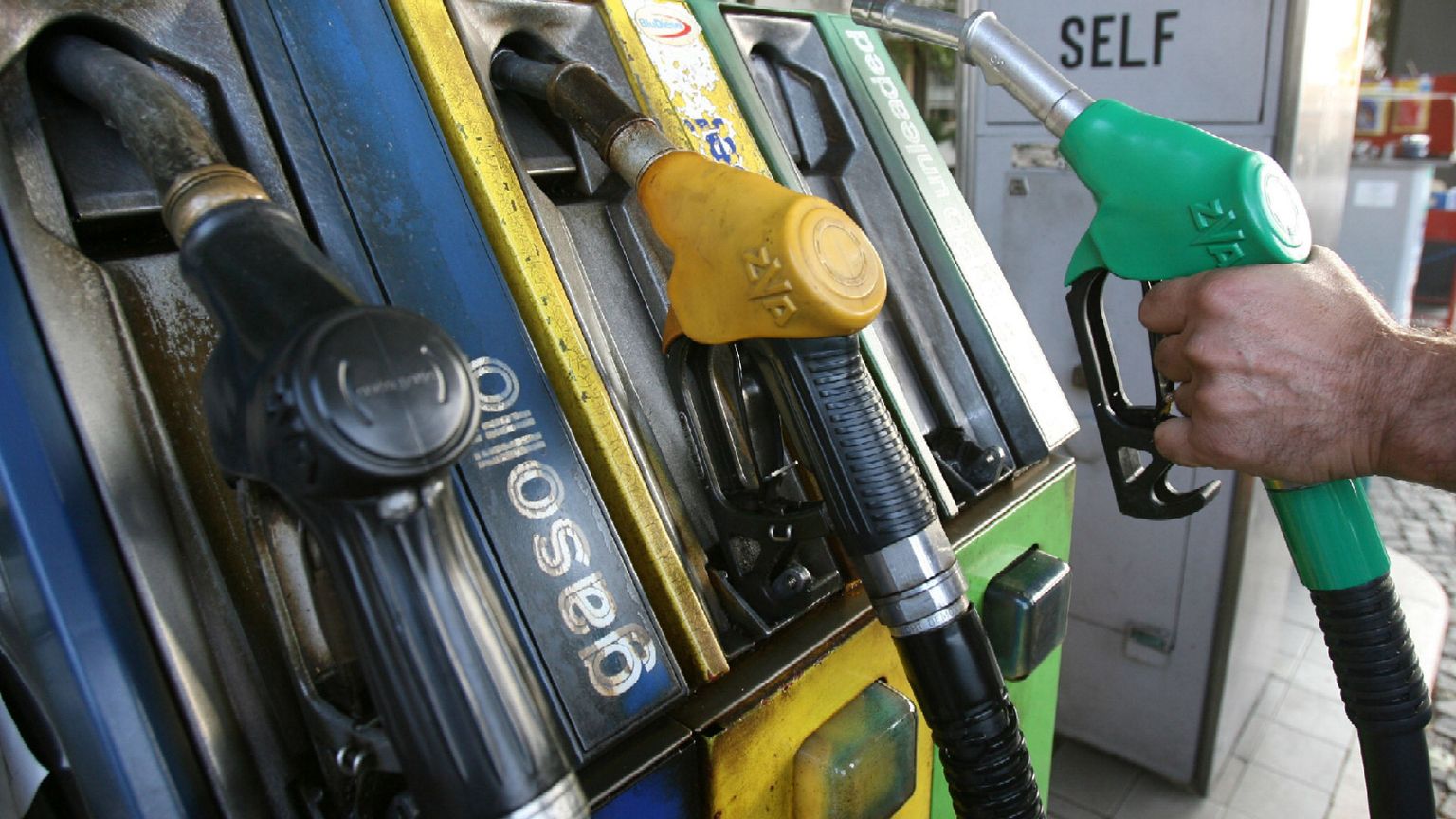 Accise e prelievi record: l'automobile per il fisco è una miniera d'oro