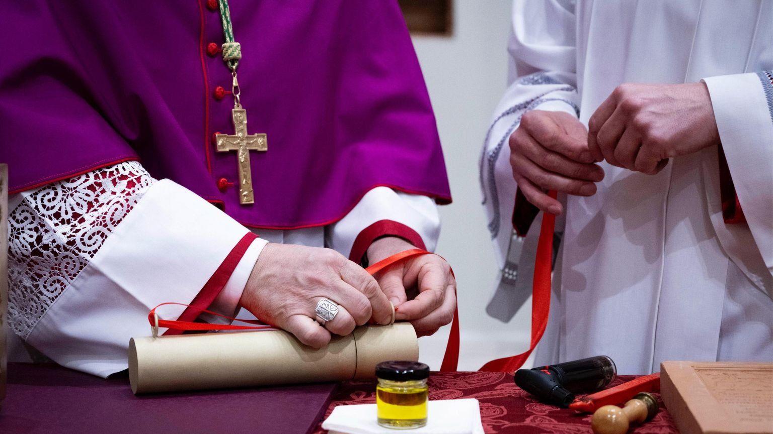 Giubileo, stasera la muratura della Porta Santa di San Pietro