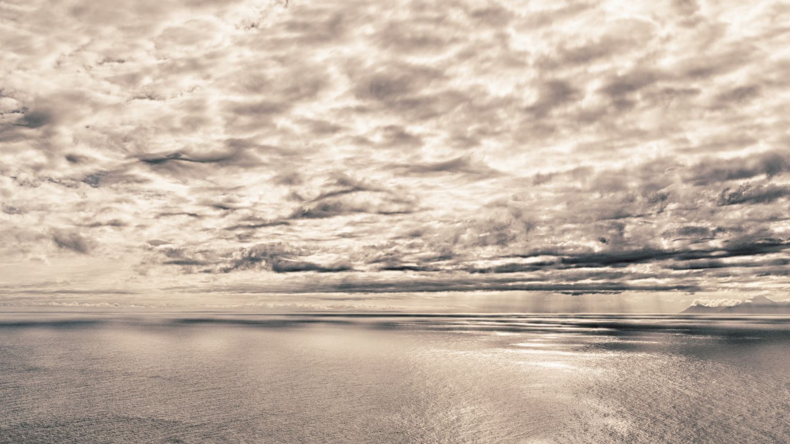 Tornare a parlare insieme della morte può renderci meno soli