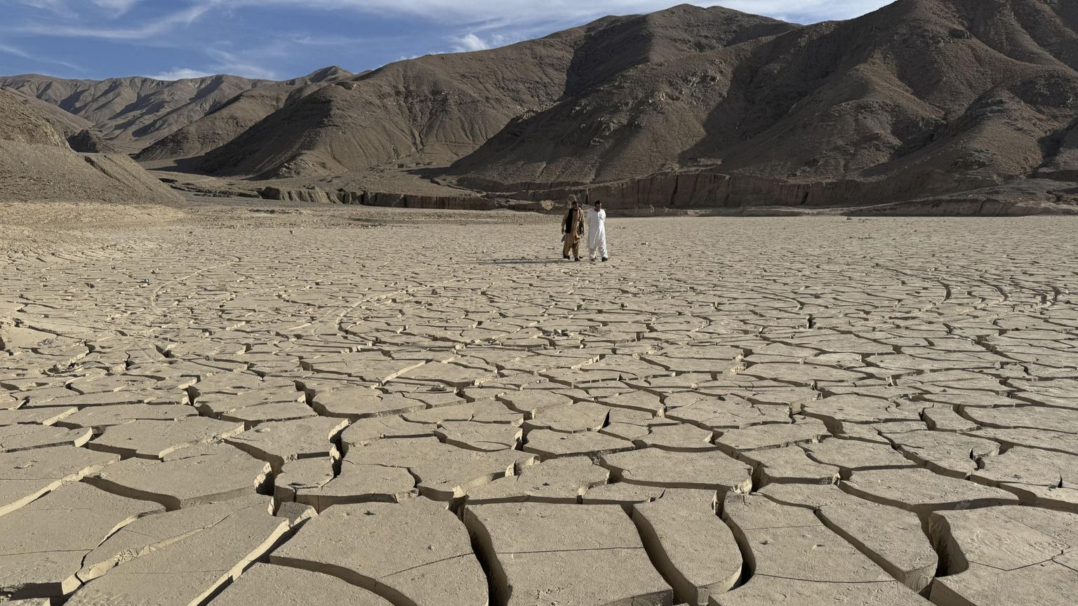 Un bacino idrico prosciugato vicino al confine afghano a Chaman, in Pakista