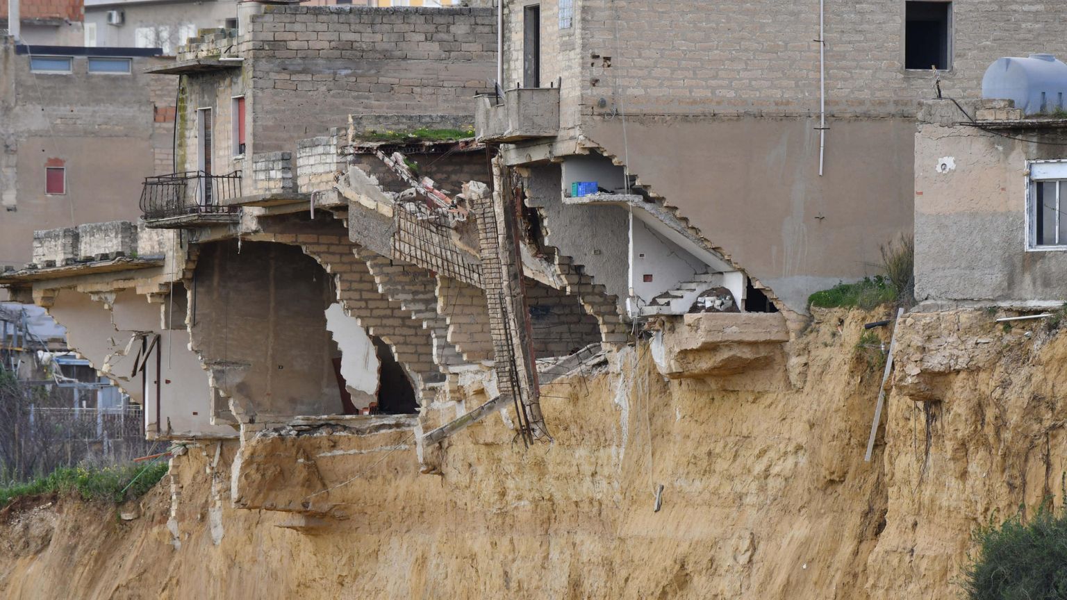 Niscemi era fuori dalle carte geologiche