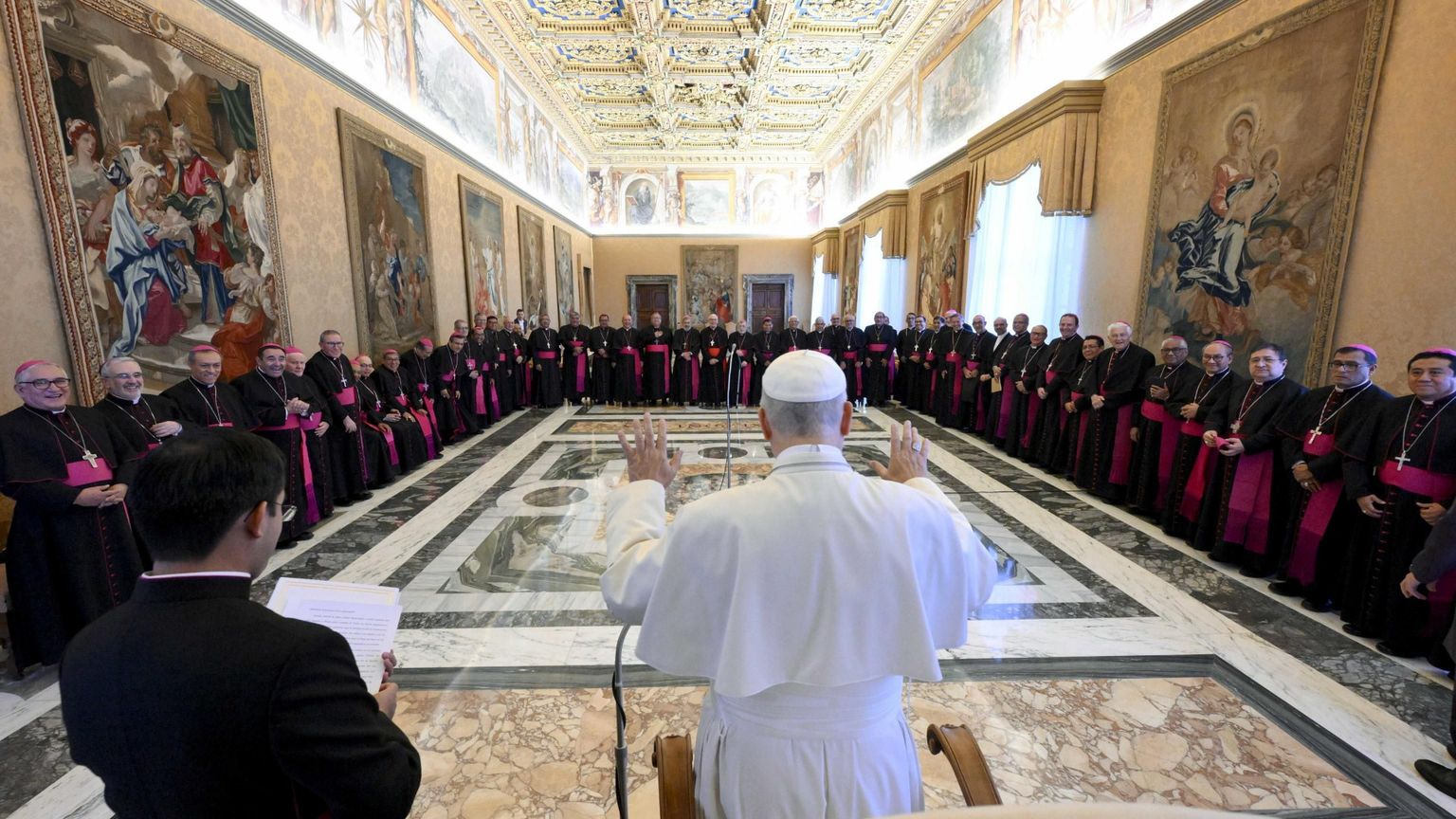 Leone XIV ai vescovi peruviani: «La Chiesa superi divisioni e isolamento»
