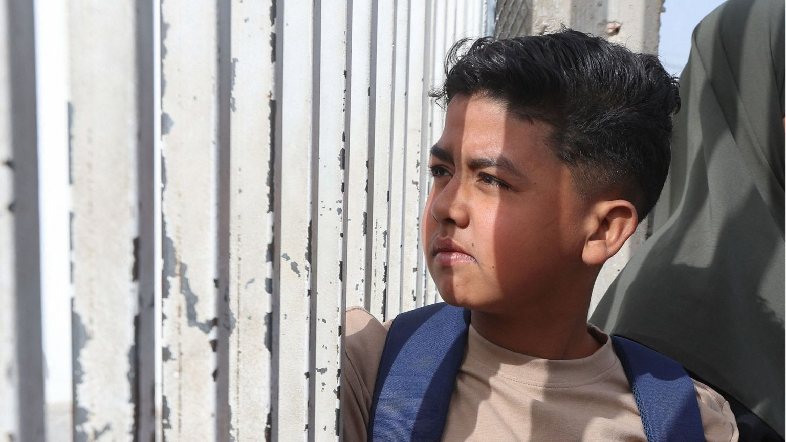 Si è aperto un varco a Gaza. Può attraversarlo solo un centinaio di persone al giorno