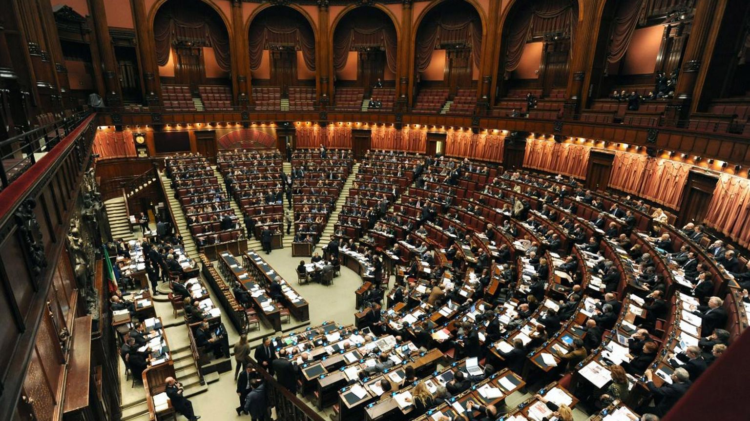 Primo sì alla legge sulle lobby. Resta il nodo dei corpi intermedi