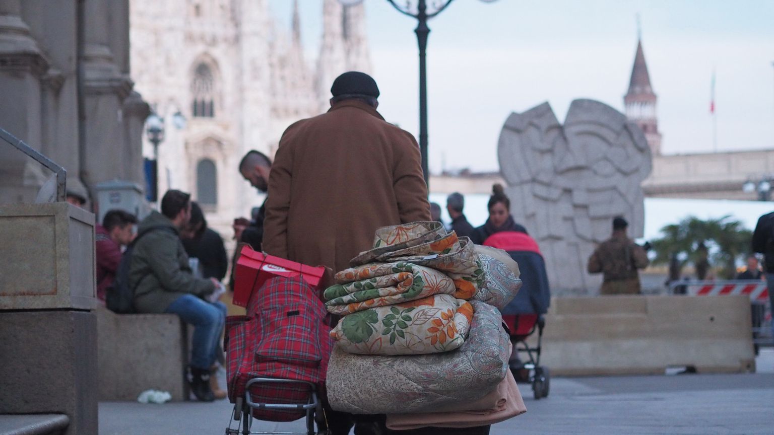 A causa l'inflazione nel 2023 povertà assoluta in aumento in Italia per famiglie e individui. Un dato allarmante