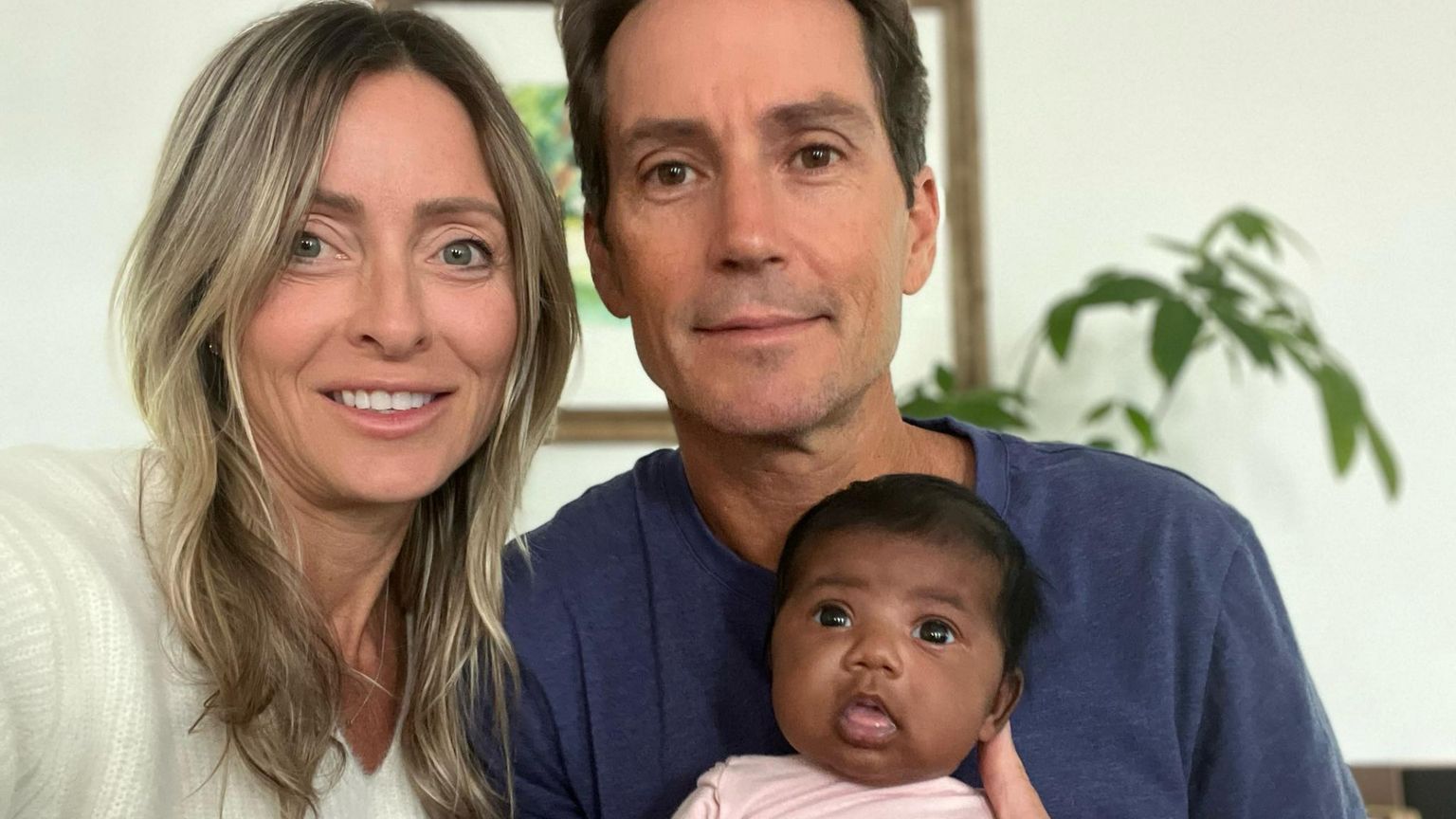 Provetta, genitori bianchi partoriscono una bambina di colore