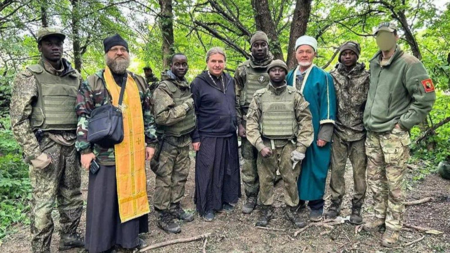 Centinaia di ragazzi africani combattono in Russia: sono gli schiavi al fronte