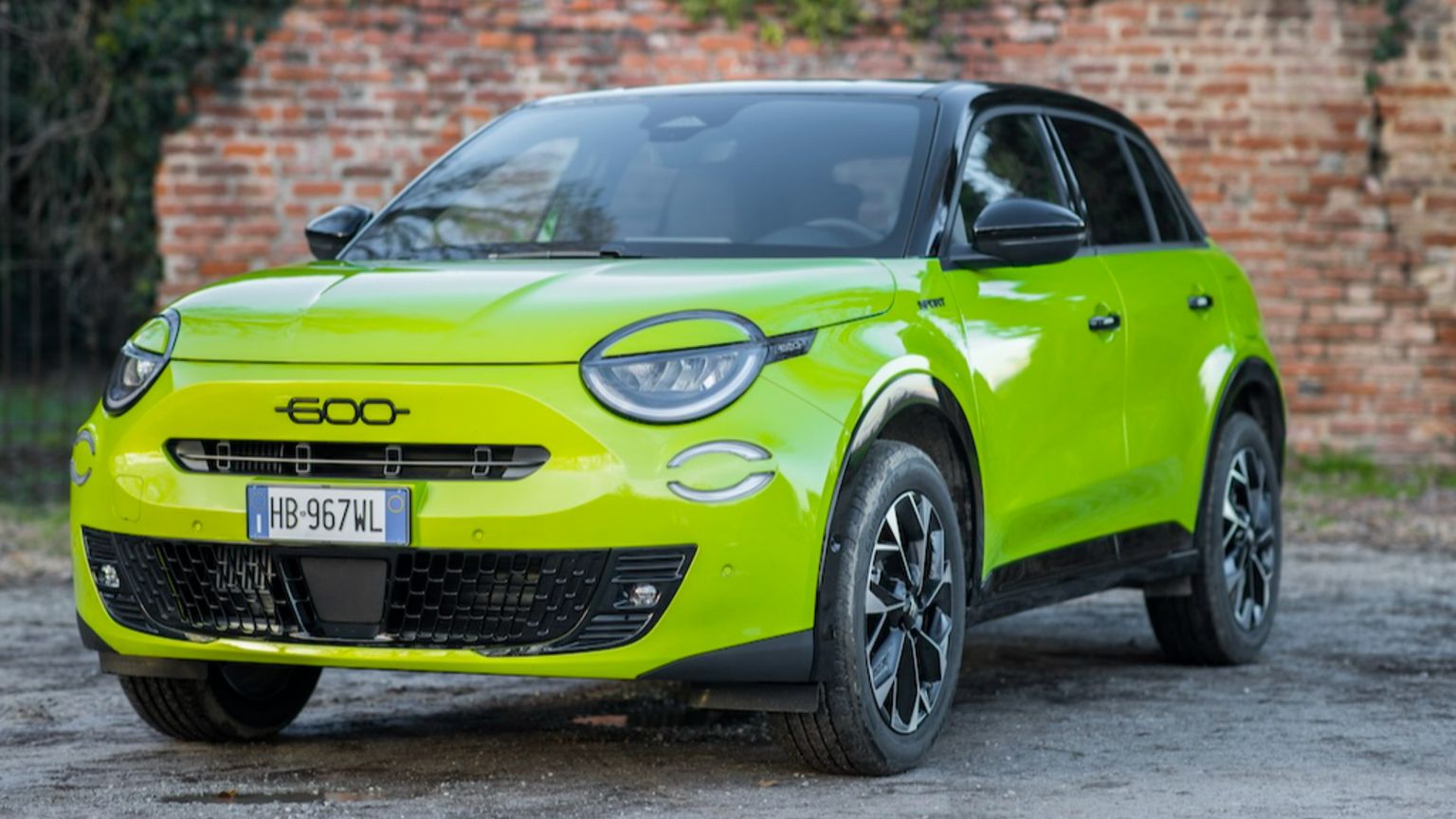 Anche Fiat sale sul podio di Milano Cortina con la 600 Sport