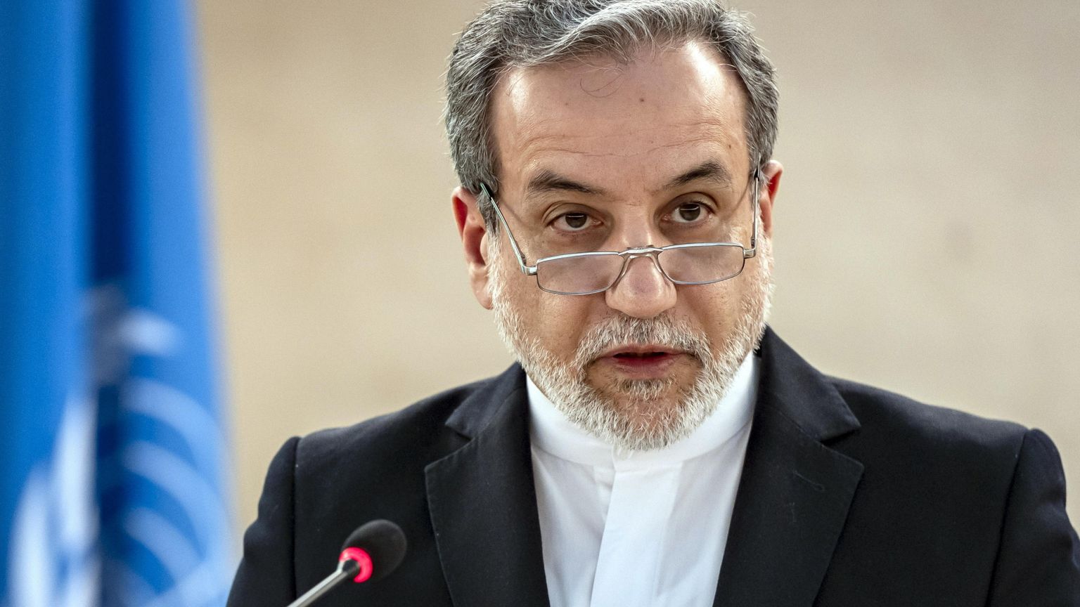 Iran: Araghchi a Ginevra per un secondo round di negoziati con Usa
