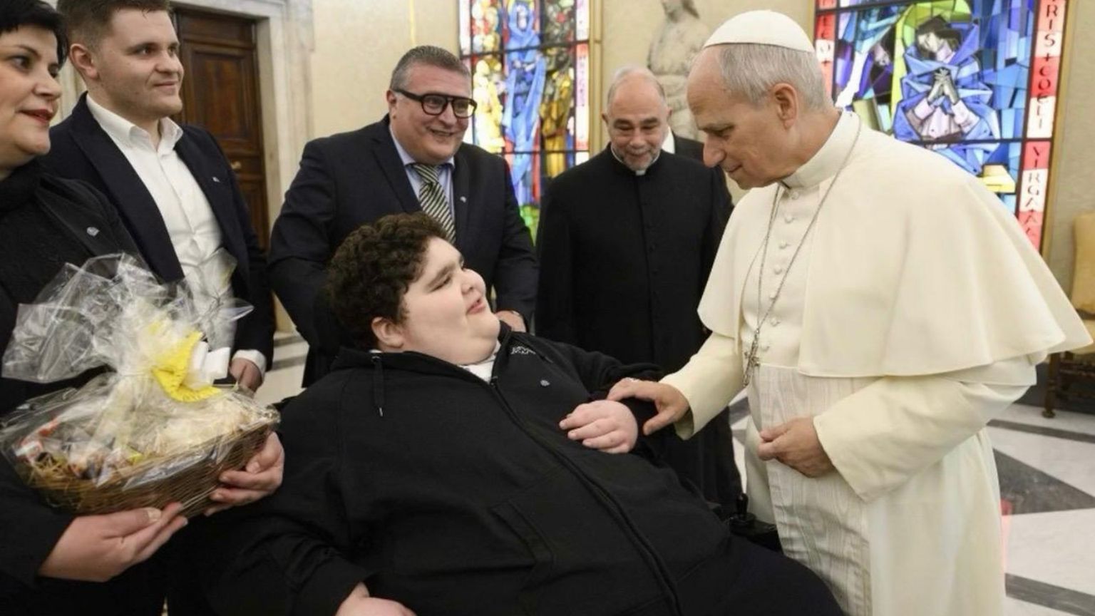 «Da grande voglio fare il prete»: dal Papa il sogno di Mariano, il bambino malato senza una diagnosi