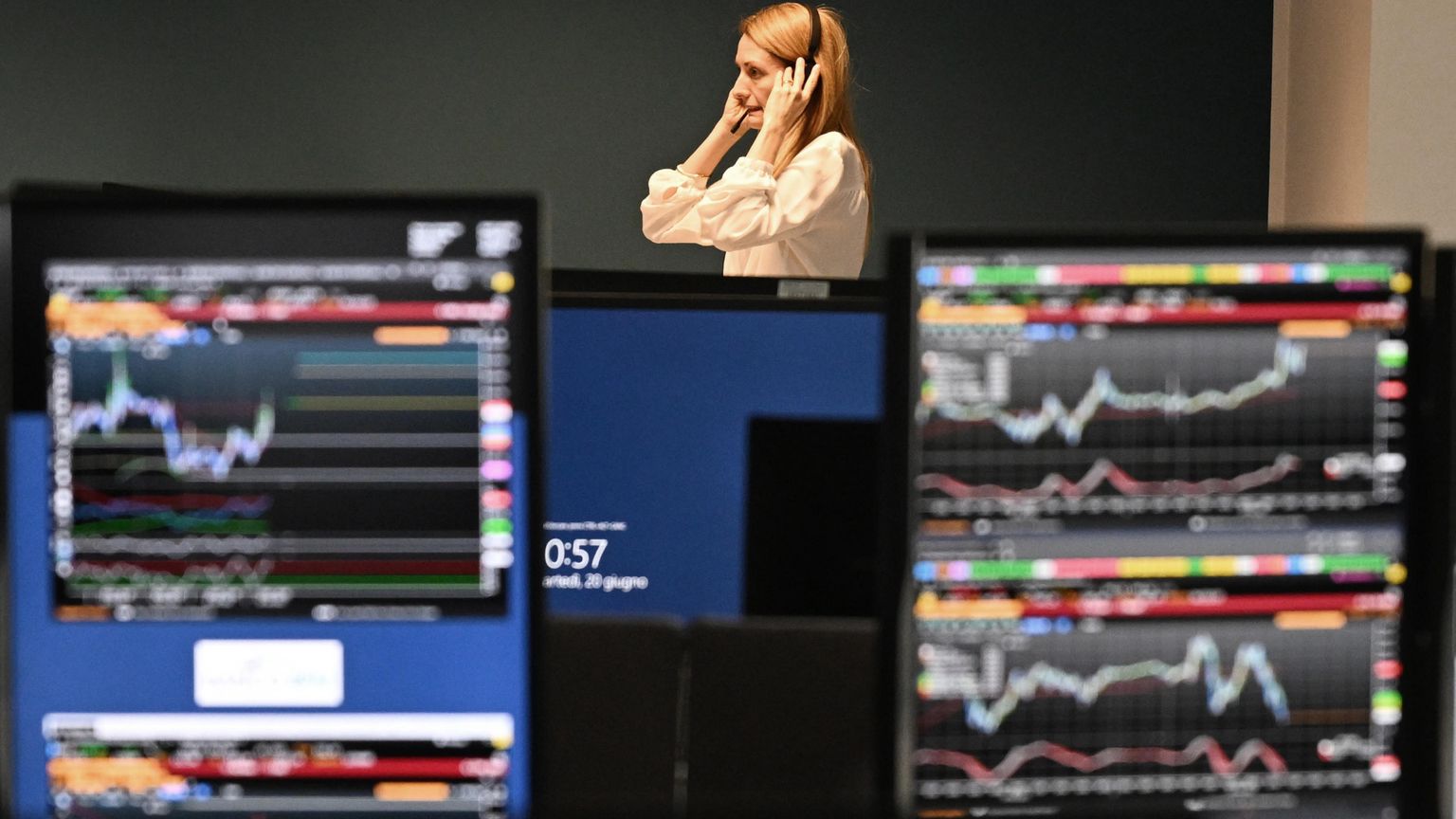 Il riciclaggio adesso si fa anche in Borsa con la tecnica degli scambi ultraveloci