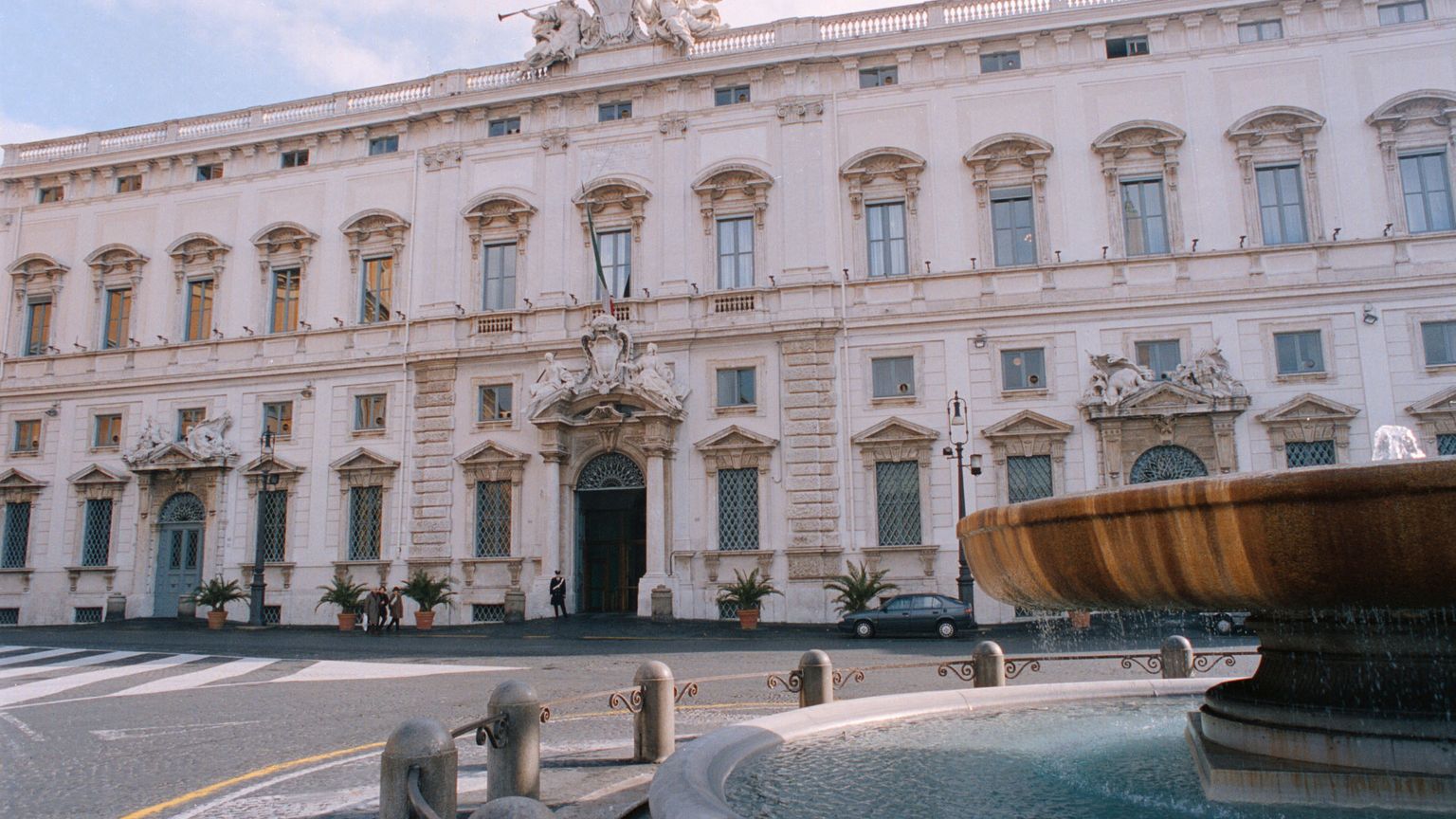 Governo, Aula e magistratura. Equilibrio oltre il referendum
