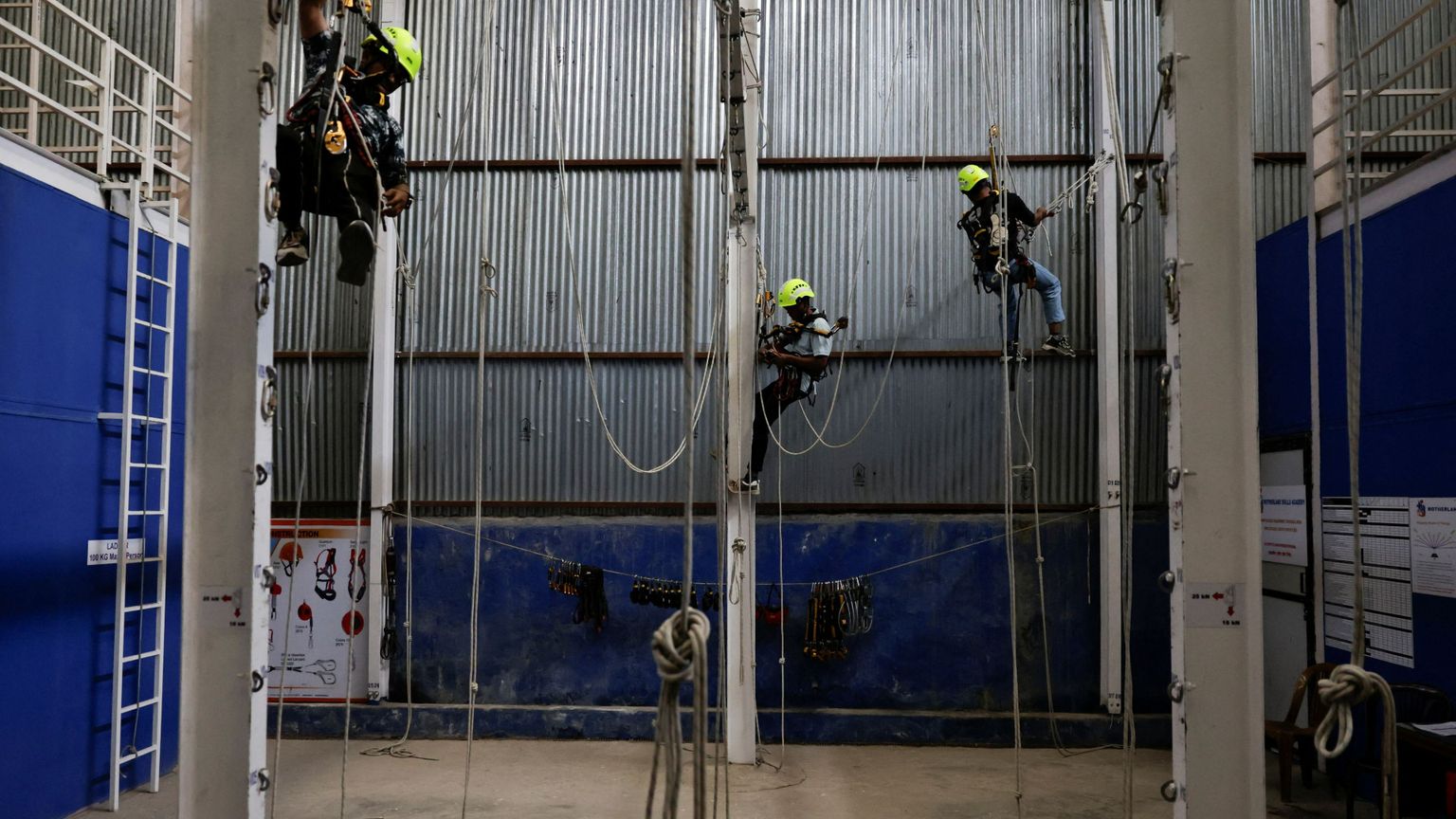 Si vota in Nepal. La Generazione Z forza il cambiamento