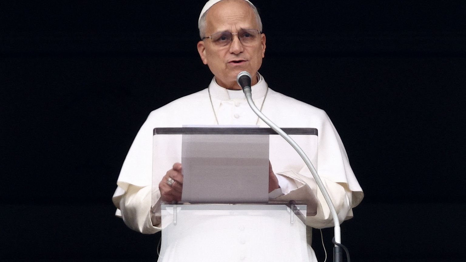 La profonda preoccupazione del Papa: «Fermare la violenza, la diplomazia ritrovi il suo ruolo»
