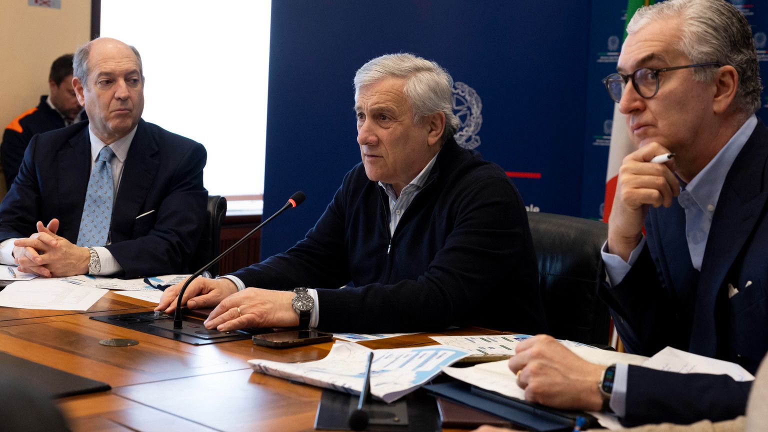 Il ministro degli esteri Antonio Tajani, durante la riunione in unità di crisi, alla Farnesina, per discutere sulla situazione in Iran e Medi Oriente