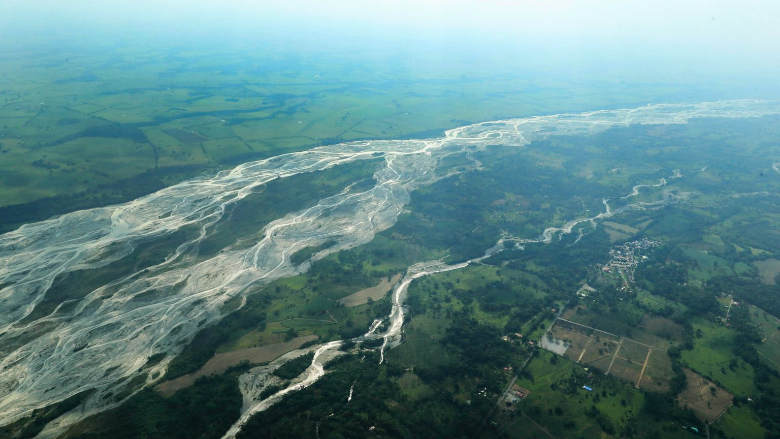 Una vittoria storica. Gli indigeni bloccano la privatizzazione del fiume Tapajós, in Amazzonia
