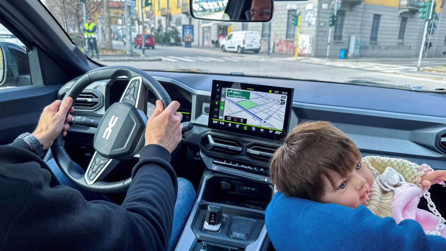 Bimbi in auto, pericolo costante: ecco quanti errori commettiamo