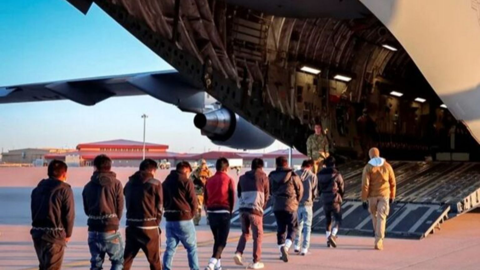 La bambina tornata dagli Usa al Guatemala in una bara di cartone