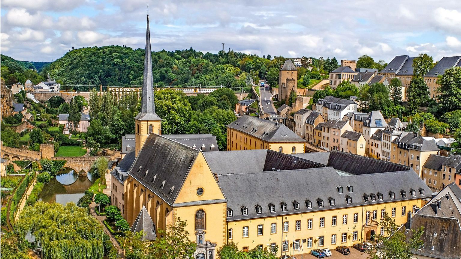“Libertà di abortire” il Lussemburgo secondo Paese a introdurla nella Costituzione
