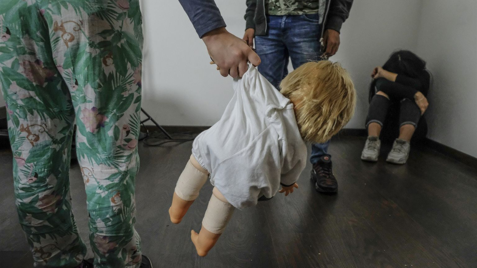 Dietro il caso di pedofilia in famiglia c'è la normalizzazione della pornografia