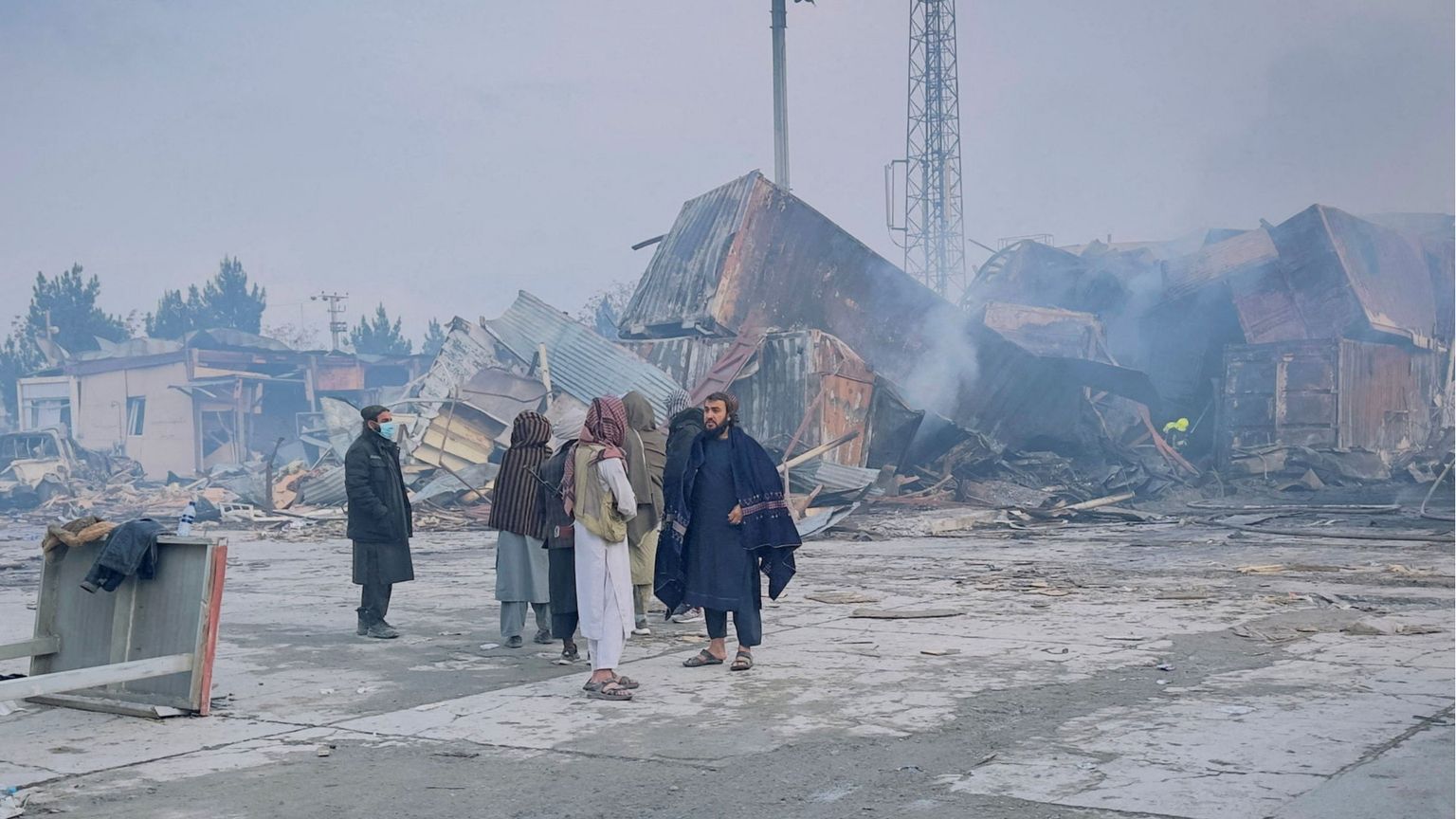 A Kabul un massacro nel silenzio: 400 morti sotto le bombe del Pakistan