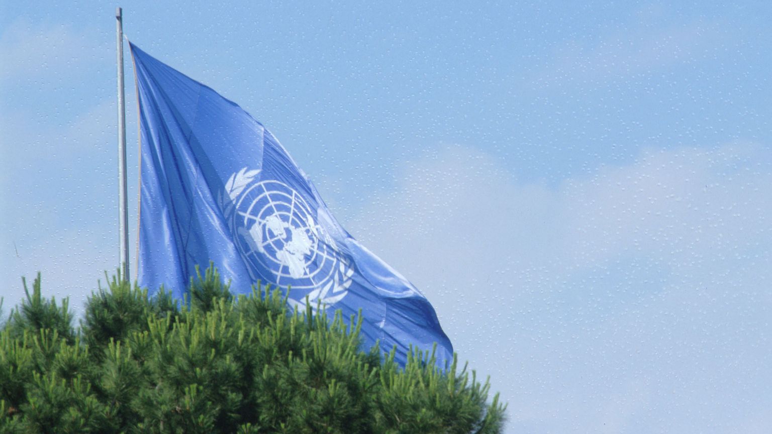 La crisi e la via disarmante della diplomazia globale