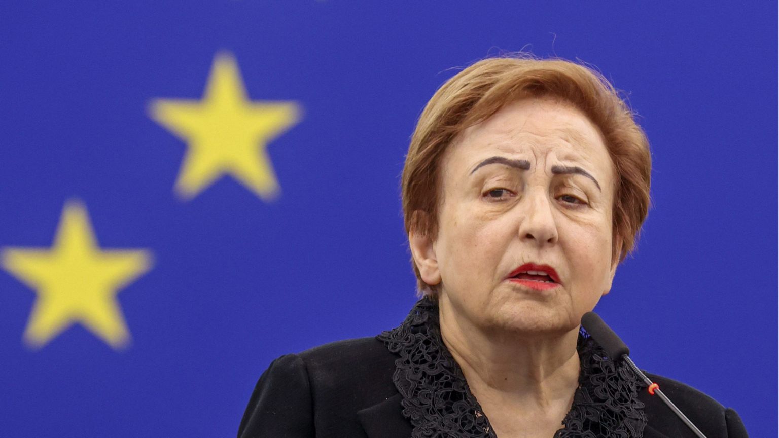 La Nobel iraniana Ebadi: «Il regime resiste, la guerra civile è un rischio da scongiurare»