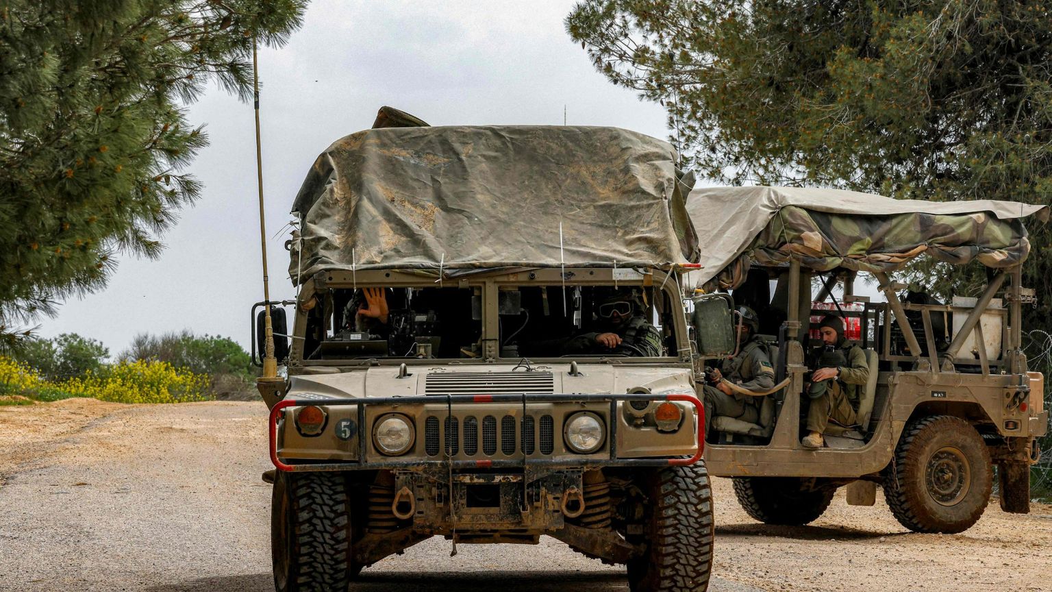 Nuova flotta di navi, 2.500 marine in più: gli Usa negano, ma sul terreno la pressione aumenta