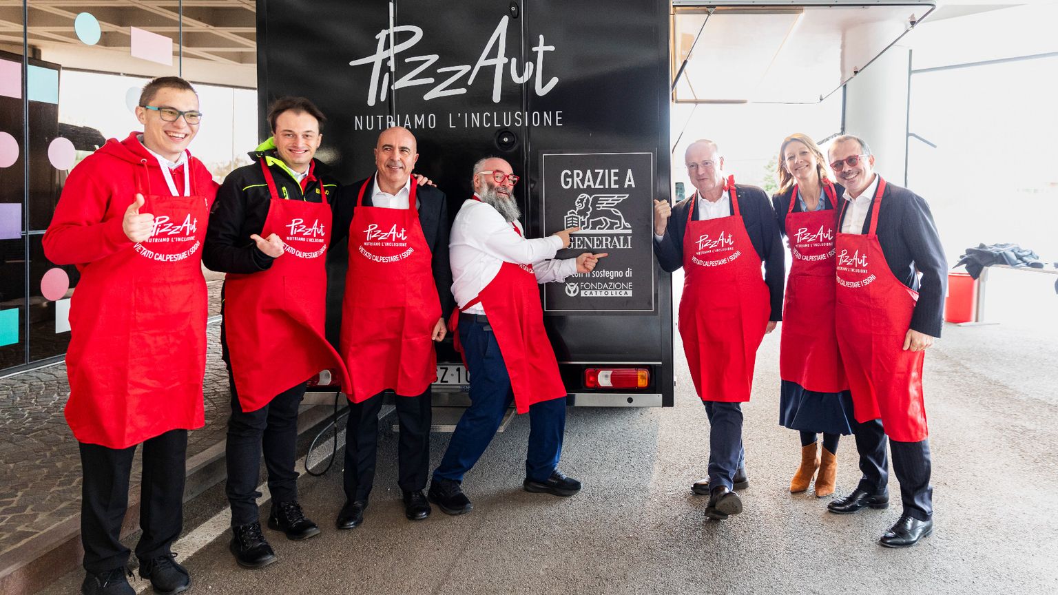 Generali Italia a sostegno del progetto "PizzAutobus"