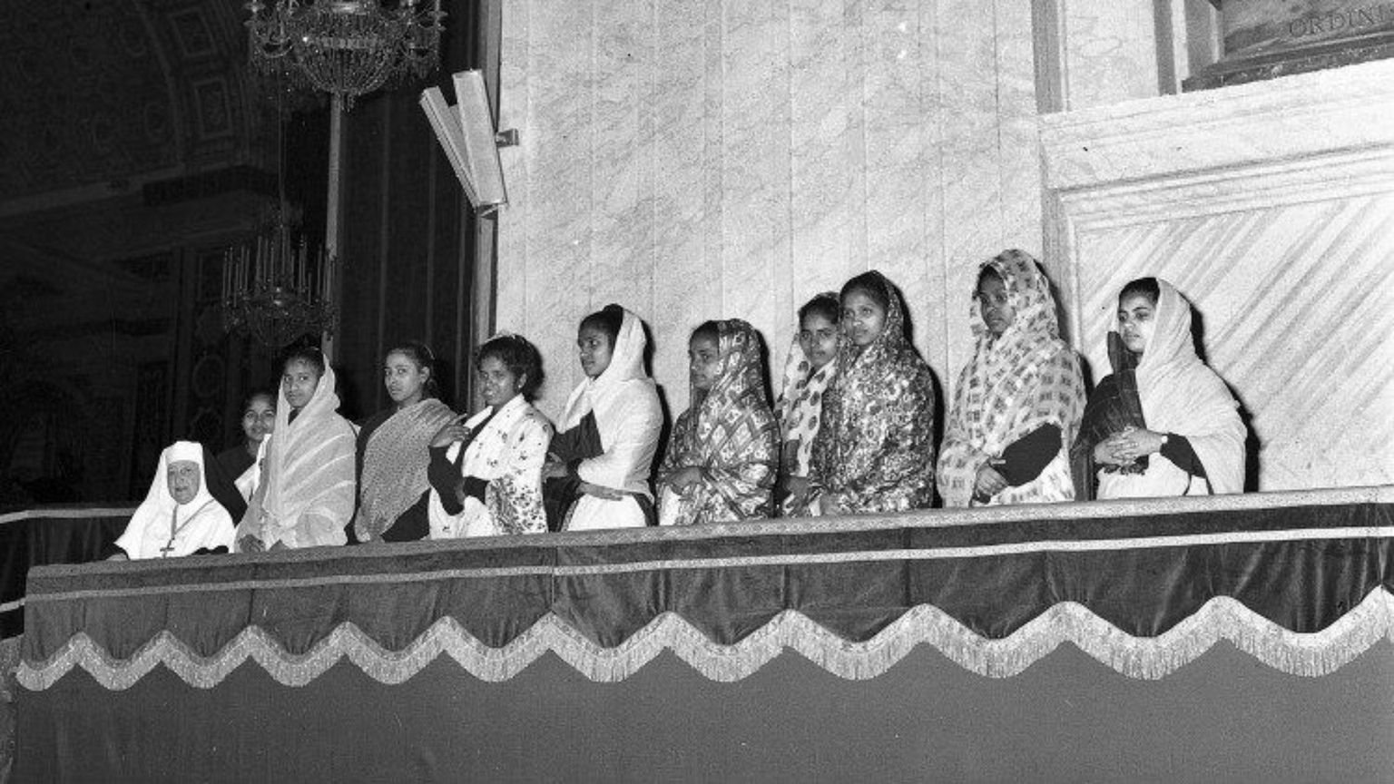 Alcune delle donne presenti al Concilio Vaticano II. La foto è del 16 novembre 1964