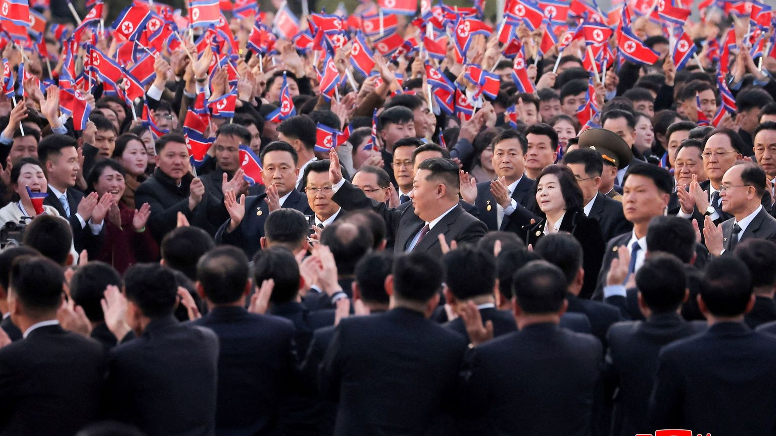 Il leader nordcoreano Kim Jong-un partecipa a un evento per celebrare i lavori della prima sessione dell'Assemblea popolare suprema a Pyongyang