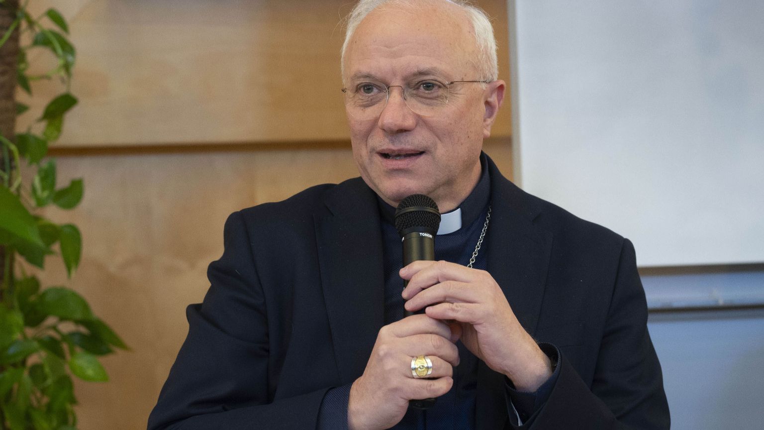 Referendum, fine vita, famiglia nel bosco: l’arcivescovo Baturi invita alla responsabilità