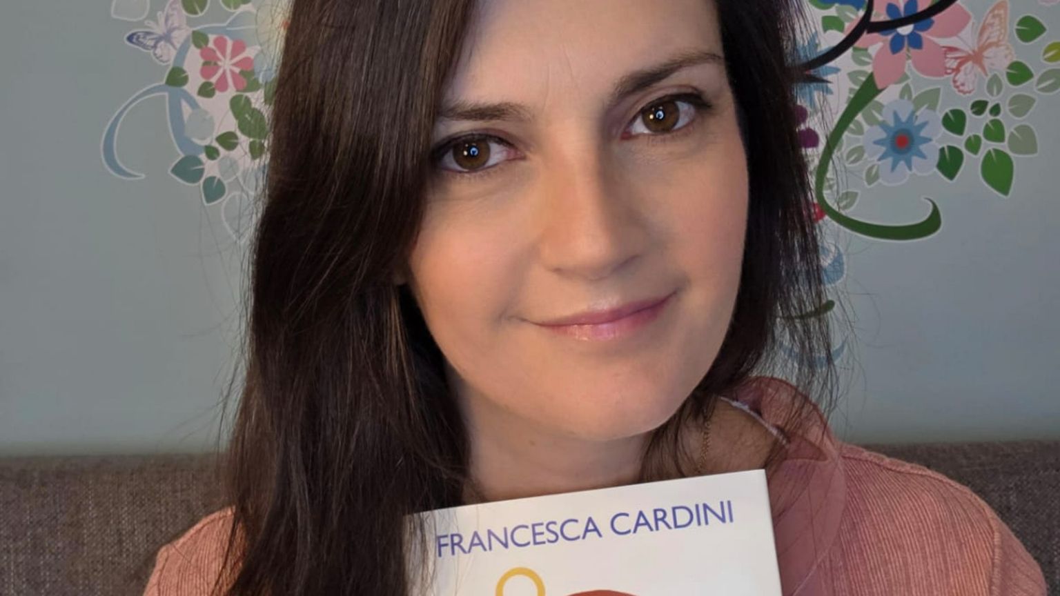 La psicoterapeuta Francesca Cardini col suo libro dedicato ai genitori imperfetti