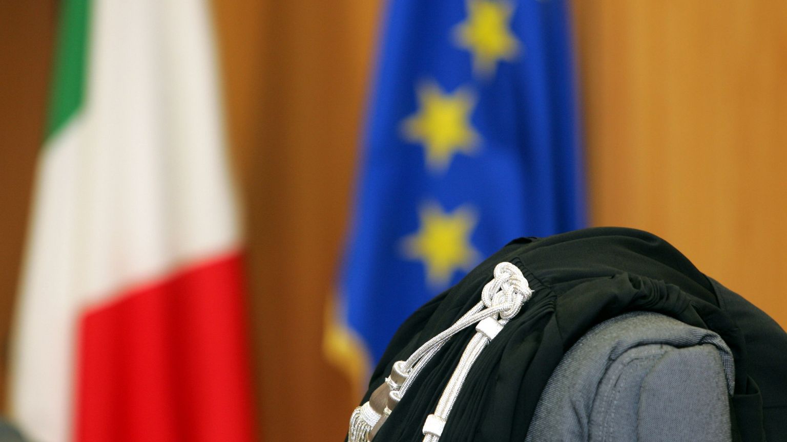 Perché non ci concentriamo sull’attuazione della Costituzione?
