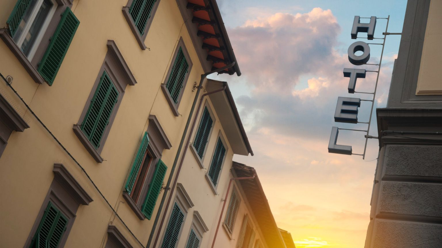 Scatta l'obbligo di assicurarsi sulle calamità per hotel e ristoranti