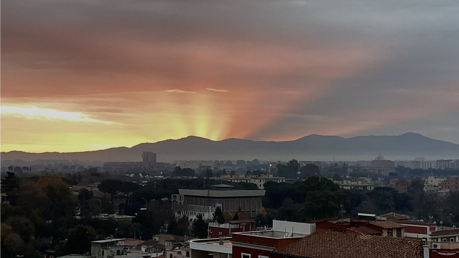 L'alba su Roma