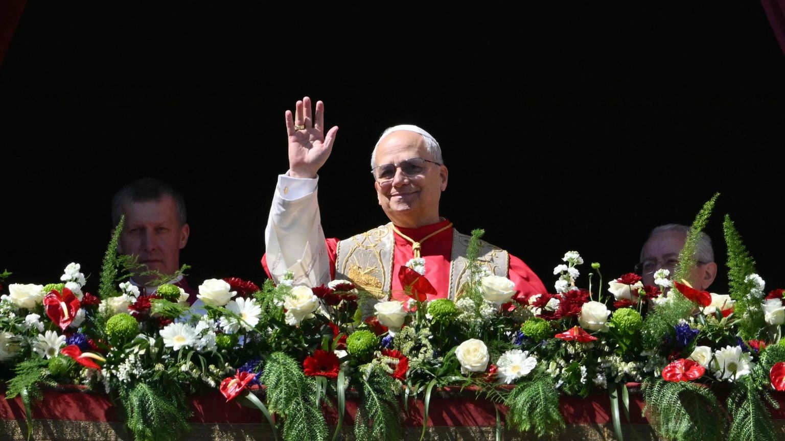 Il Papa: «Deporre le armi». L'annuncio di una veglia per la pace in San Pietro