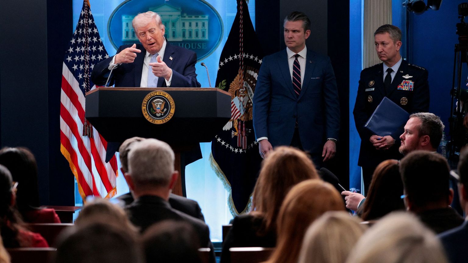 Le parole-choc di Trump: «Questa notte un'intera civiltà morirà»
