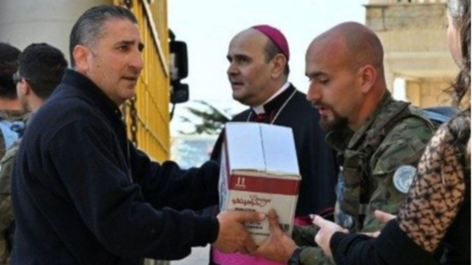 Il convoglio della Santa Sede con gli aiuti umanitari sotto il fuoco incrociato in Libano